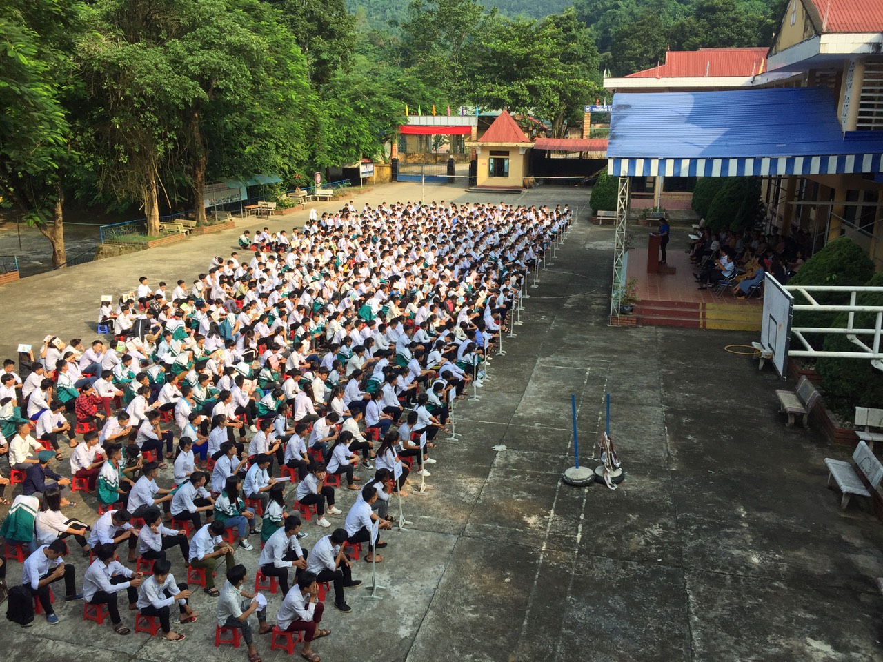 Trường THPT Mường Chà tổ chức tuần sinh hoạt tập thể đầu năm học