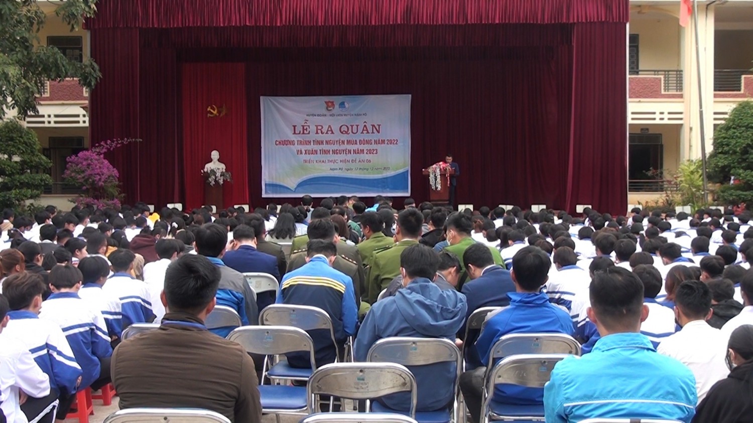 Trường THPT Chà Cang