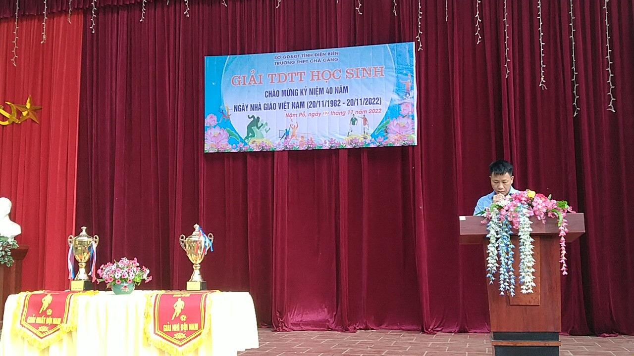 Ban giám hiệu: Thầy Trần Trường Thiện khai mạc Đại Hội